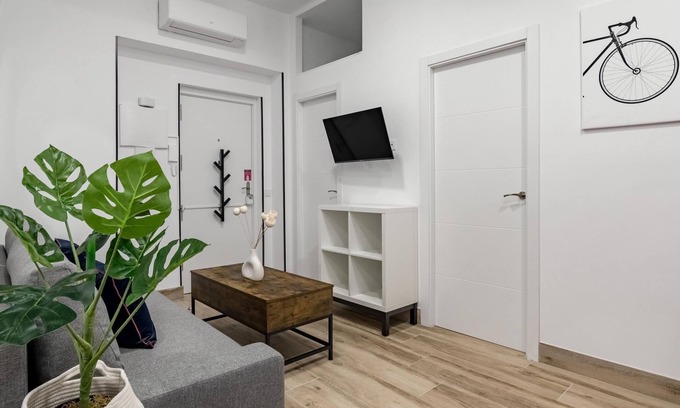 Villaverde Apartment | Madrid Villaverde II, Cozy apartment, AC