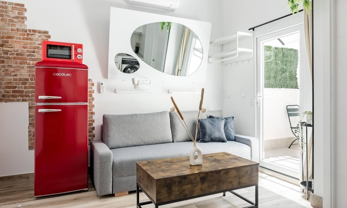 Villaverde Apartment | Madrid Villaverde VII - Apartament with patio, AC