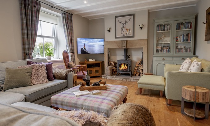 Low Eskcleth Cottage | Mae Cottage, Reeth, Yorkshire Dales