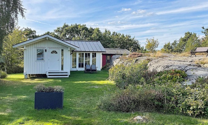 Hakenaset House | Magical Seaside Retreat on Tjorn-By Traum