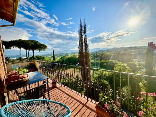 Gioiella Villa | Magical villa, breathtaking views, large private garden and olive grove - in a cool village on the Umbria Tuscany Border