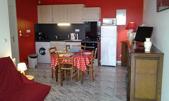 Saint-Palais-sur-Mer Apartment | MAGNIFICENT SEA AND LIGHTHOUSE CORDOUAN