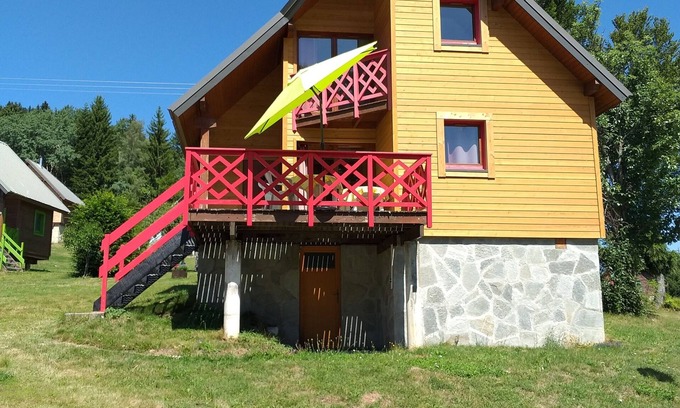 La Feclaz Ski Chalet | Magnificent chalet for 6 people at La Féclaz