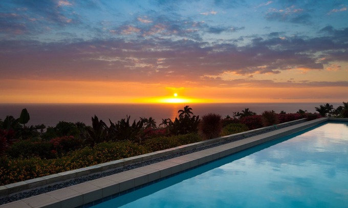 Kahaluu-Keauhou House | 🏖️Magnificent Estate | Extraordinary Views | Lanai + Pool & Hot Tub