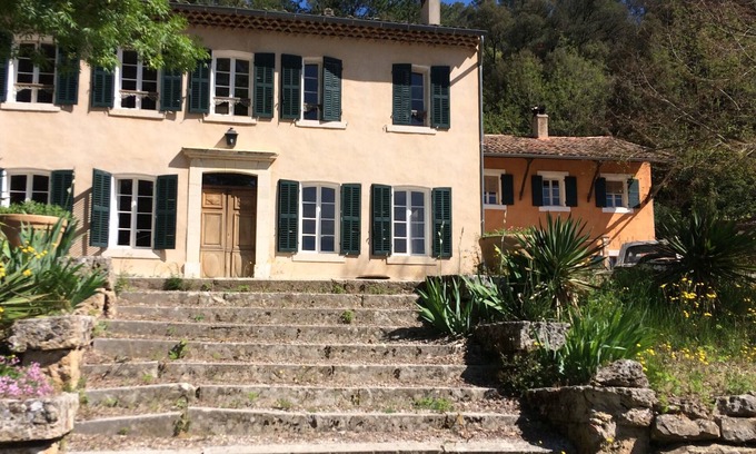 Barjols House | Magnificent family property with swimming pool and private access to a river