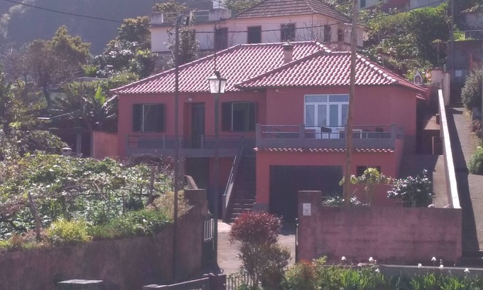 Arco de Sao Jorge House | Magnificent house to enjoy the north of the island of Madeira.