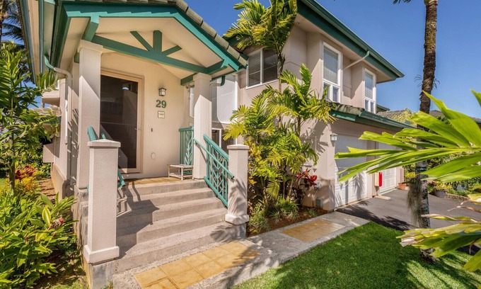 Kaiulani Condo | Magnificent mountains of Kauai's north shore provide a spectacular backdrop.