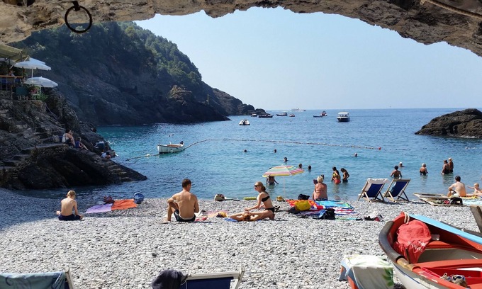 Recco House | Magnificent sea views - from a beautiful holiday home