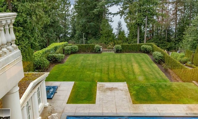 West Vancouver House | Magnificent 'STONEHILL ESTATE'