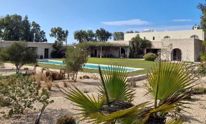 Ghazoua House | Magnificent villa, staff included, 18m pool, sauna and fiber.