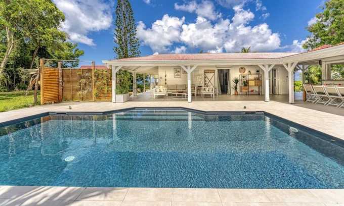 Grand-Bourg Villa | Magnificent villa with sea view