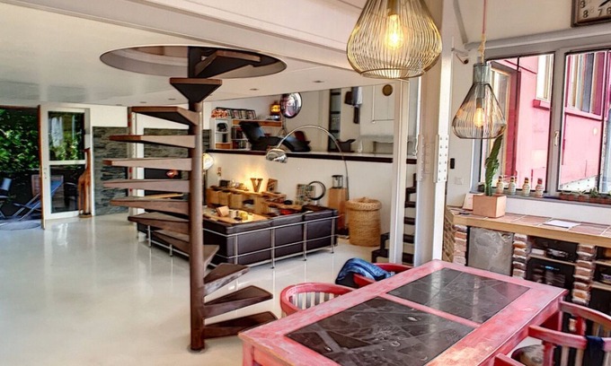 Louis Bertrand-Mirabeau-Semard Condo | Magnifique Loft aux Portes de Paris