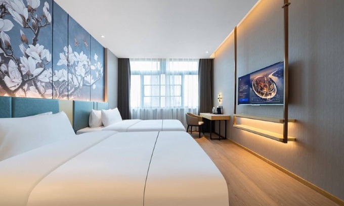 Pudong Hotel | Magnolia Hotel Lingkong Road subway