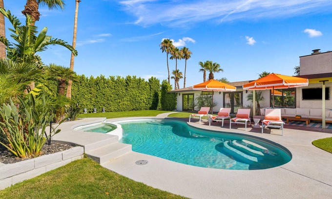 Racquet Club South House | Mai Tai- 3 Bedroom Home