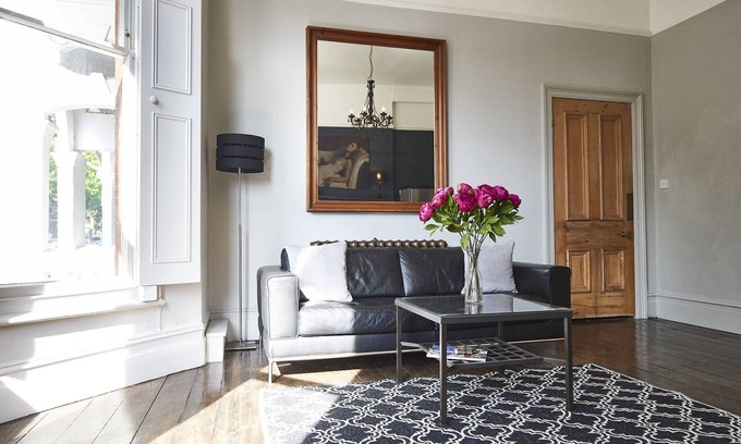 Little Venice Apartment | Maida Vale, Westminster London Elegant 2 Bedroom Apartment