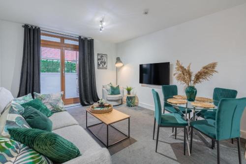 The Westside Apartment | Mailbox 2 bed Apartment Birmingham City Centre - Free Parking