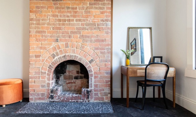 Yarrawonga Apartment | Main Street, above shops, close to foreshore