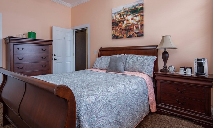 Lowell Hotel | Main Street Inn