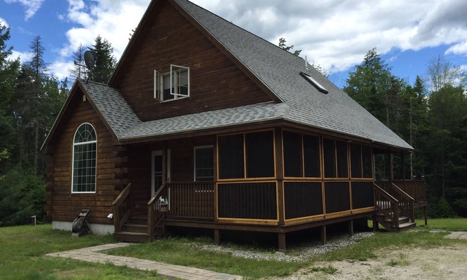 Greenwood House | Maine Hideaway, Near Sunday River, Lg Deck & Hot Tub, Pet Friendly