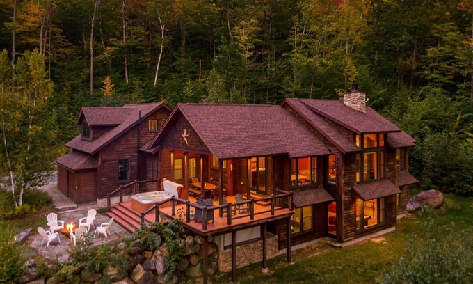 Sunday River Area House | Maine Stay- Contemporary Mountain Home, Spectaular Outdoor Space!