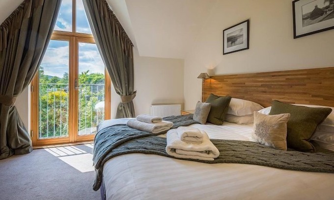 Kenmore Villa | Mains of Taymouth, Kenmore ~ 5* 2 Maxwells - sleeps 4 guests in 2 bedrooms