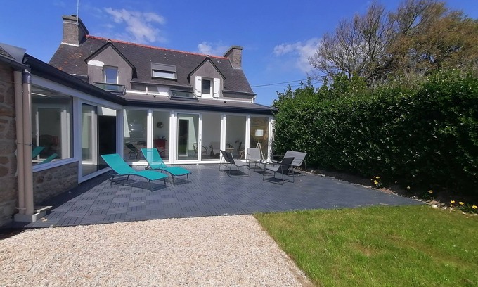 Brignogan-Plage House | Maison Entièrement Rénovée ,à 600m de la mer Ideale Pour Passer de Bons Moments!