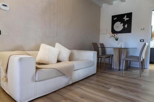 Lonato del Garda Apartment | Maison 140