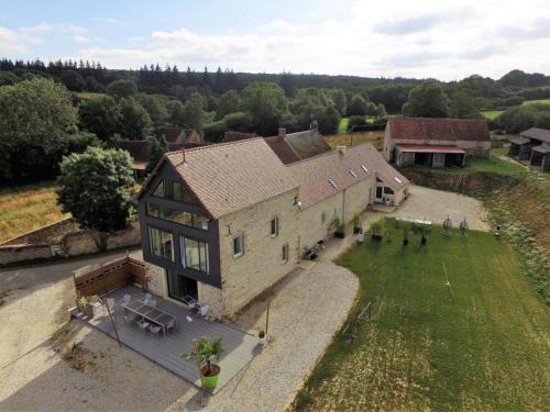 Le Cercueil House | Maison authentique rénovée 7ha, étang, confort moderne, idéal pour familles, animaux acceptés - FR-1-497-53