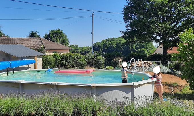 Saint-Sernin-du-Bois House | Maison Avec Piscine Jacuzzi Billard et bar Extérieur