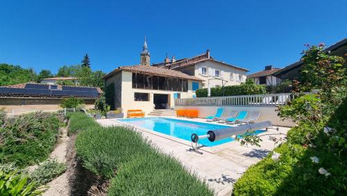 Puymaurin House | Maison avec grange & piscine vue sur les Pyrénées