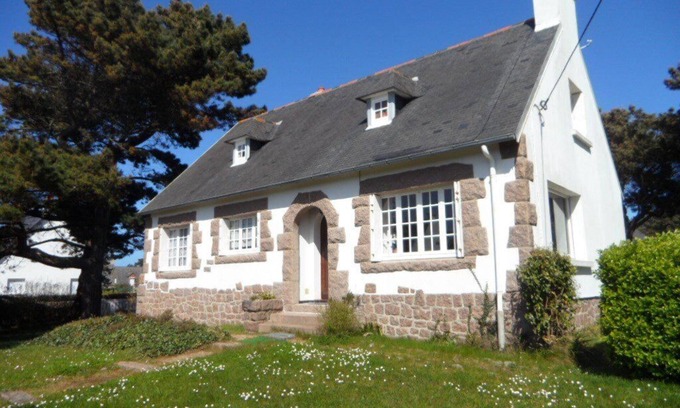 Tregastel House | Maison avec jardin située à 100 m de la plage