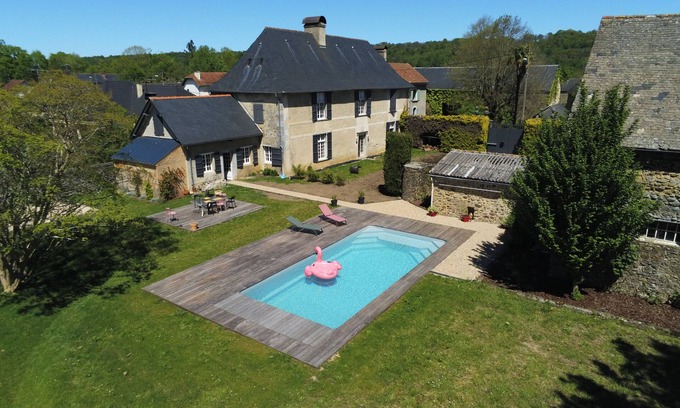 Livron House | Maison Béarnaise, Contemporaine Dhenri 4, Entre Campagne et Montagne