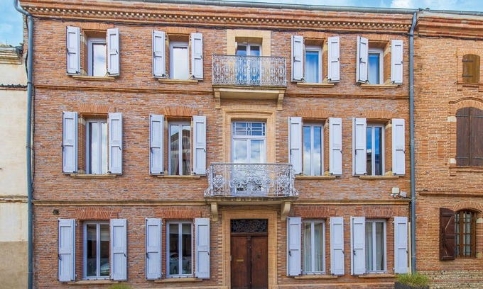 Buzet-sur-Tarn Villa | Maison Bacchus: Pool & Charm