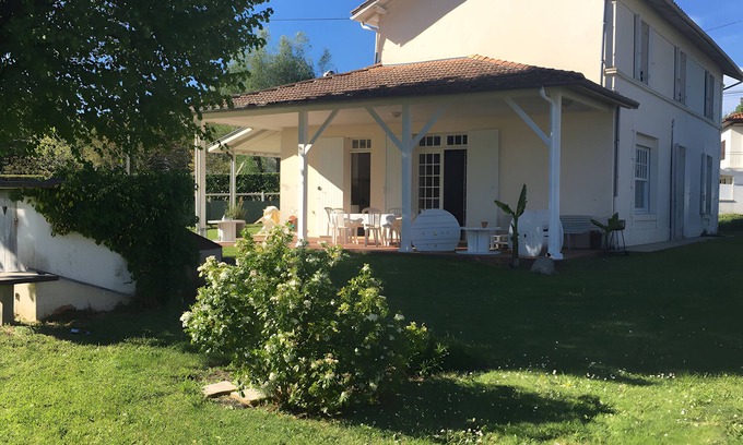 Salles House | Maison Badet - Salles in the Heart of the Landes Girondines