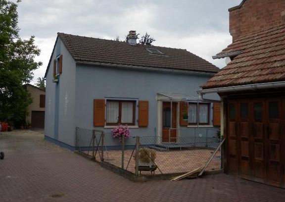 Marckolsheim House | Maison bleue Petermann