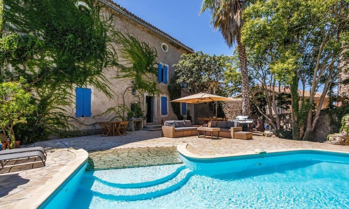 Castelnau-de-Guers Villa | Maison Clairette - Six Bedroom Villa, Sleeps 12
