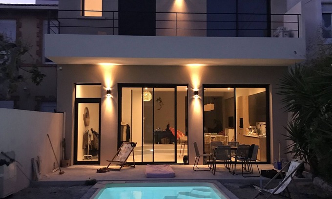 Vielle-Chapelle House | Maison Contemporaine Avec Piscine à Deux pas des Plages et Calanques