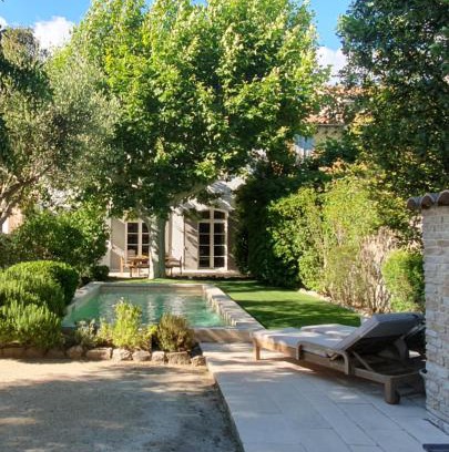 Chateau Gombert Bed & Breakfast | Maison d'hôtes La Bastide de Patou