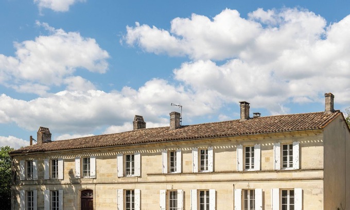 La Lande-de-Fronsac House | Maison de Charme Pour Événements Familiaux ou Professionnels Domaine Le Pinquat