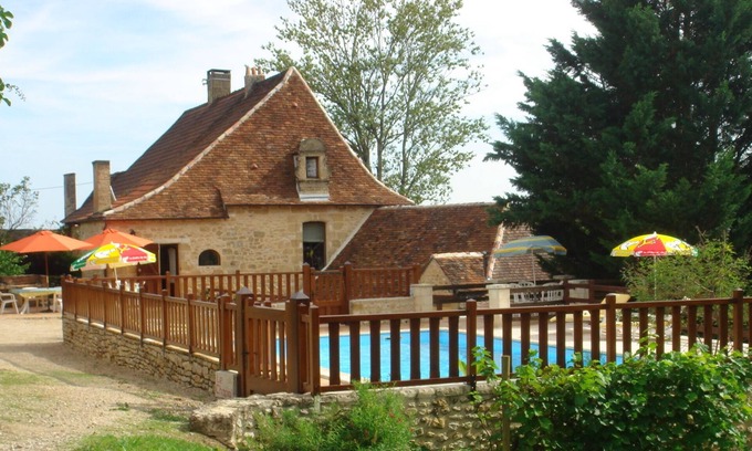 Auriac-du-Perigord House | Maison de Caractère du 17° en Pierres Entièrement Rénové au Calme Pleine Nature