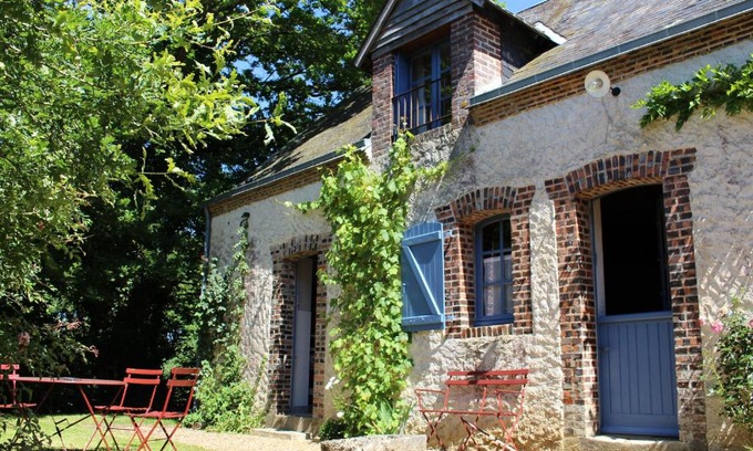Berfay House | Maison de campagne avec grand jardin, cheminée, vélos et wifi à Berfay - FR-1-410-242