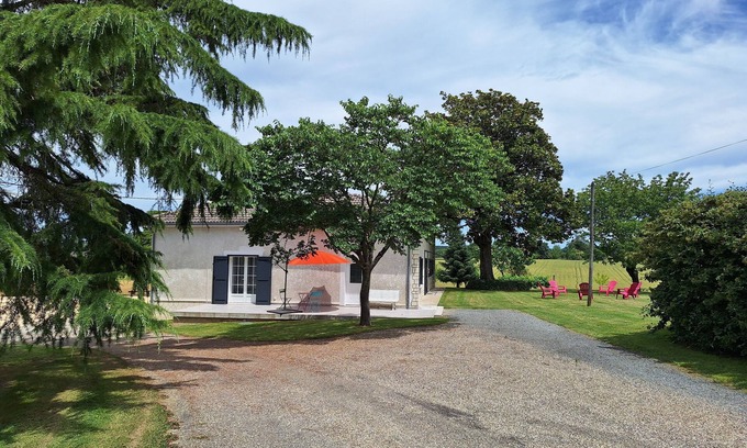 Montastruc House | Maison de Campagne Rénovée Dans un Cadre Naturel et Tranquille
