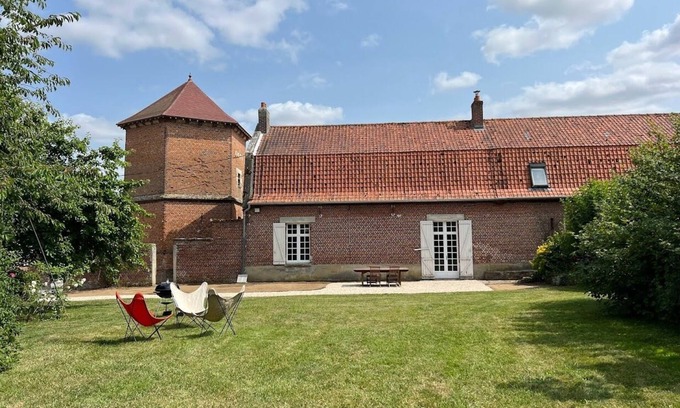 Beaucourt-en-Santerre House | Maison de la Distillerie. A la Campagne Entre Paris et Lille. Maison de Famille