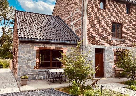 Eprave House | Maison de Ninie