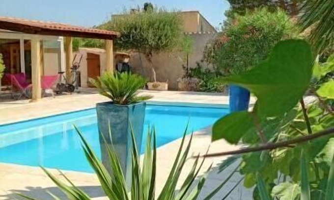 Pomerols Villa | Maison de Vacances Familiale: Repos, Flâneries Et/ou Remise en Forme
