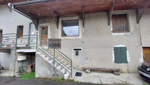 Corbonod House | Maison de village