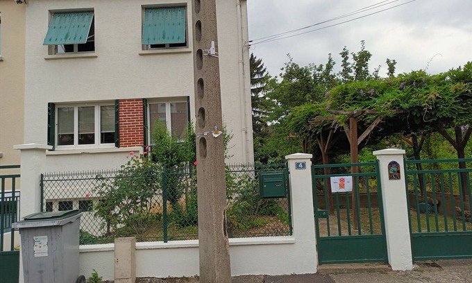 Antony House | Maison en Banlieue Parisienne- 7 Personnes