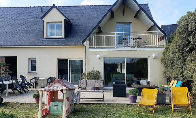 Denneville House | Maison Familiale