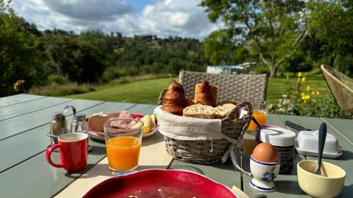 Saint-Maurice-pres-Pionsat Bed & Breakfast | Maison Du Silence
