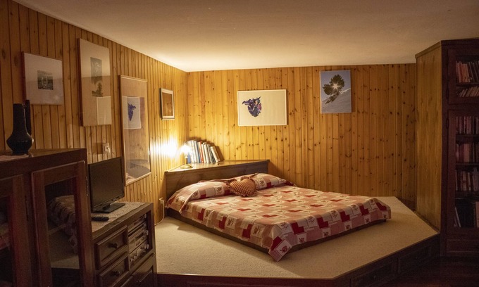 Saint-Denis House | Maison Guyon: Le Nid apartment